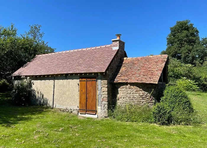 Ferienhaus In Countryside Location Céaucé